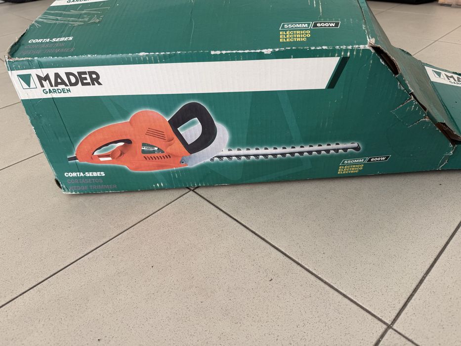 Corta-sebes eléctrico