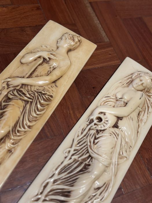 Duas peças decorativas de parede em Marphon - Estilo vintage