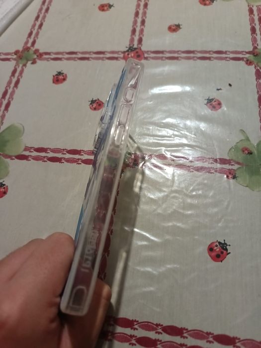 Capa iPhone 16 pro  com desenhos azuis  + Portes grátis
