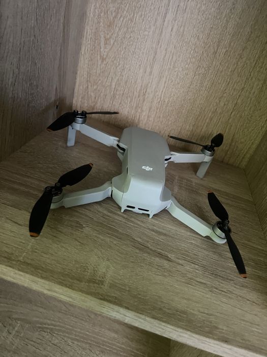Dron dji mini se