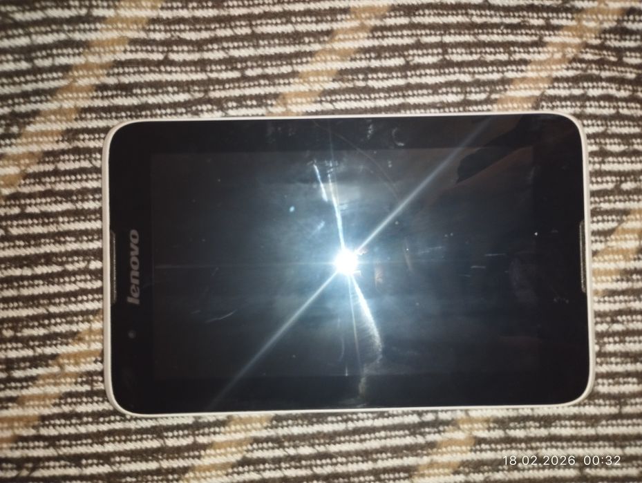 Планшет Lenovo A3300-GV
