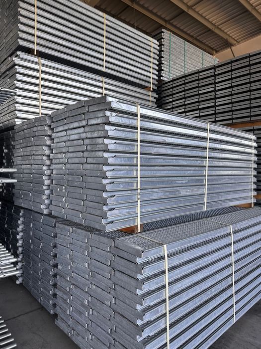 Rusztowanie typ plettac 42 m dł na 6,5 robocza -tynko, docieplenie N