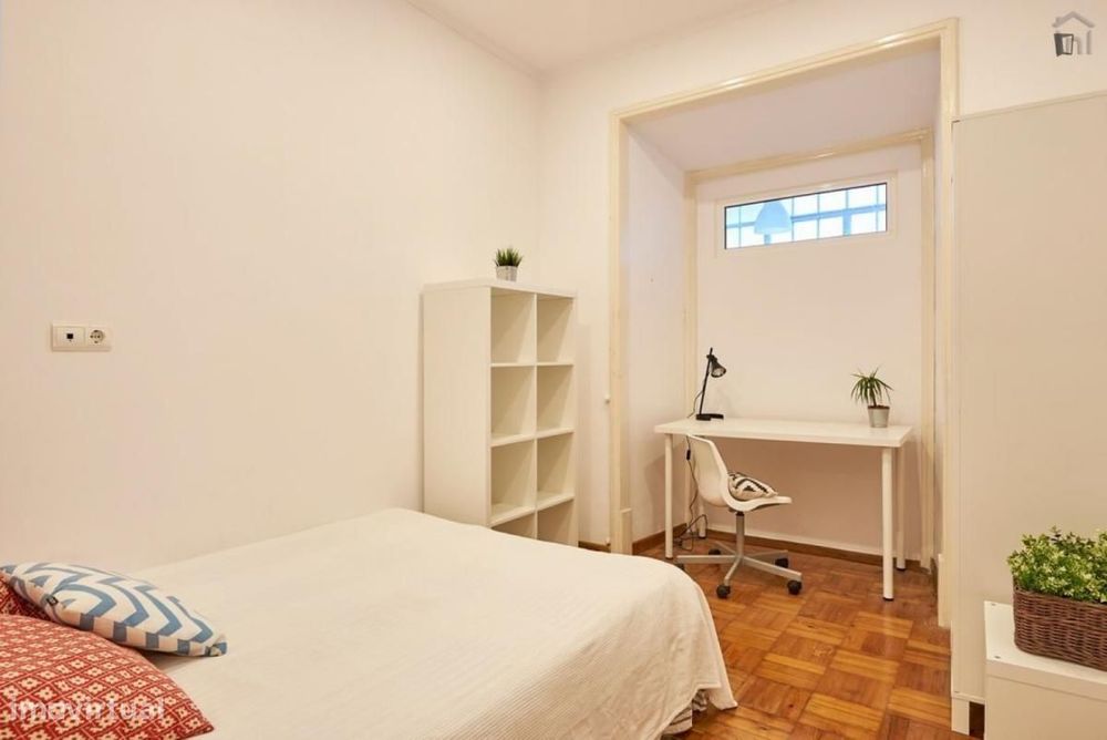 Quarto - localizado em Alameda Lisbon