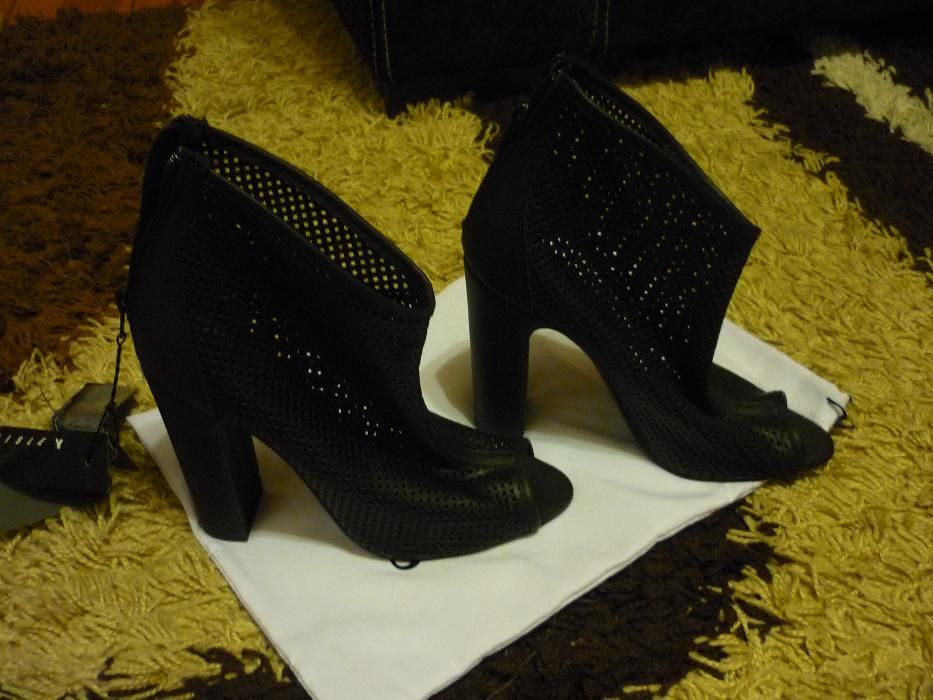 Skora Sisley buty