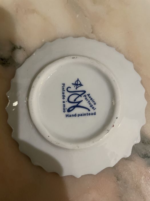 Chavena miniatura pintada a mão de Aveiro