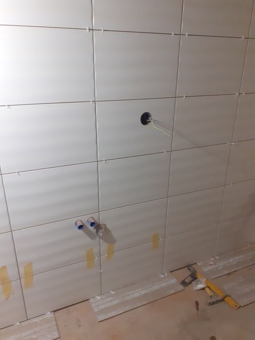 Ремонт квартир Укладка плитки, шпаклівка,