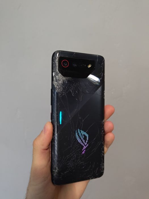 ASUS ROG Phone 7 8/256