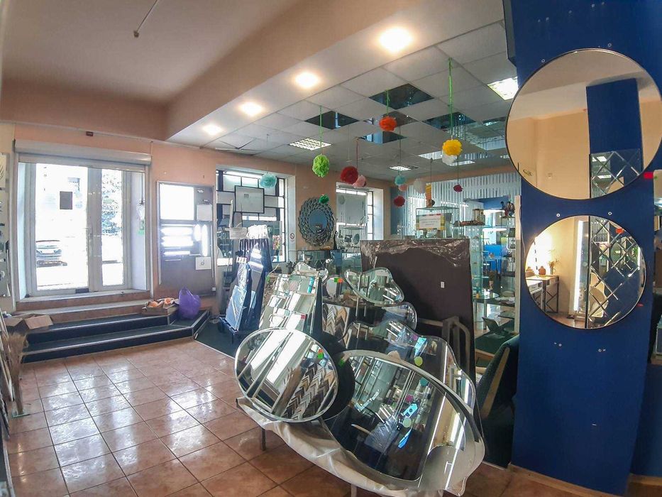 Продажа помещения в оживленном месте ул. Портовая, рядом ДК "Кирова".