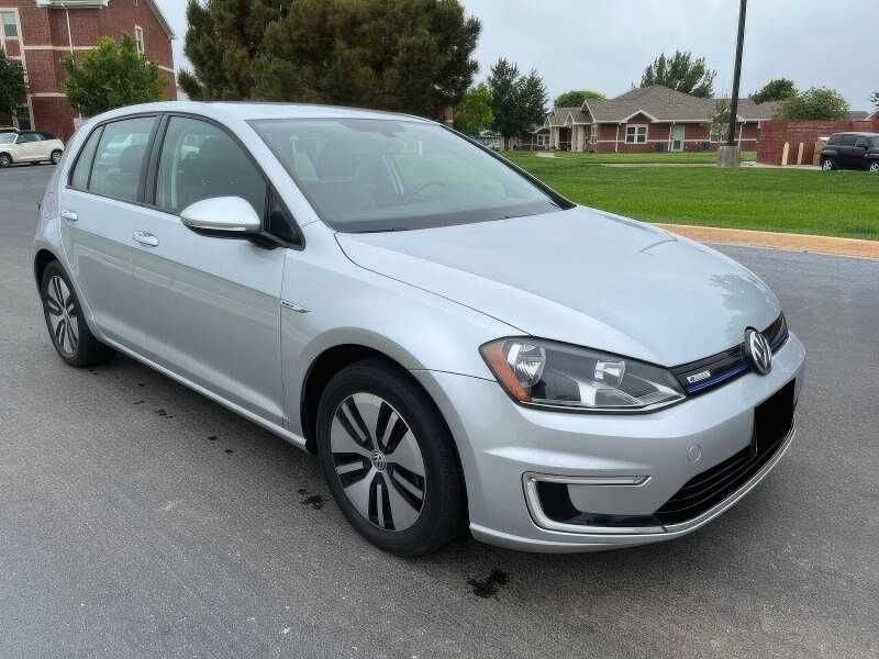 2016 Volkswagen e-Golf SE