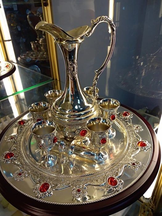 Вишуканий винний набір на 6 персон. Метал, сріблення. Тайвань.