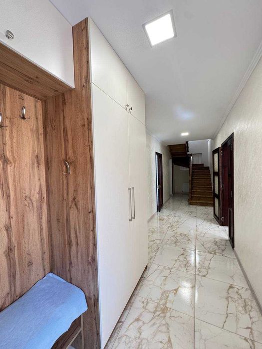 Затишний 2 поверховий будинок з ремонтом с. Нижнів, Тлумацький район