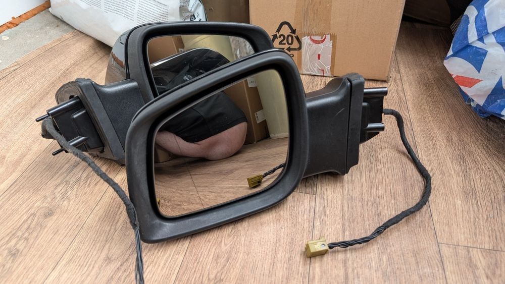 Дзеркала ліве та праве (9-Pin) Mercedes-Benz B-Class W245 A3148518