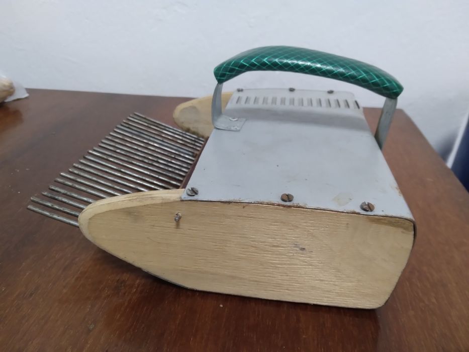 Гребінка для чорниці