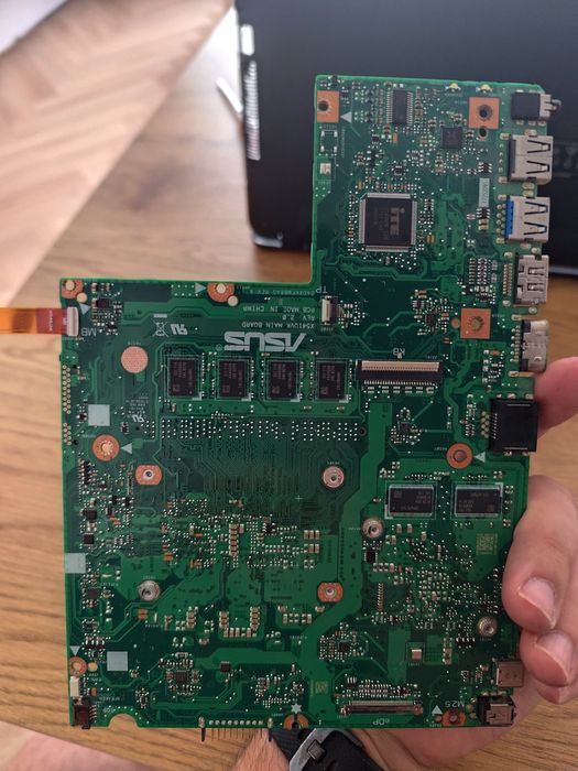 Części Asus r541uv