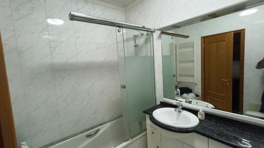 Quarto para arrendar em Benfica