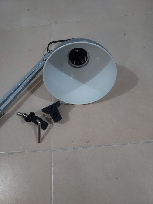 Candeeiro de mesa