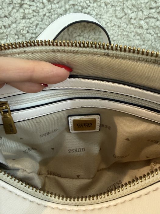 Сумочка Guess GIULLY