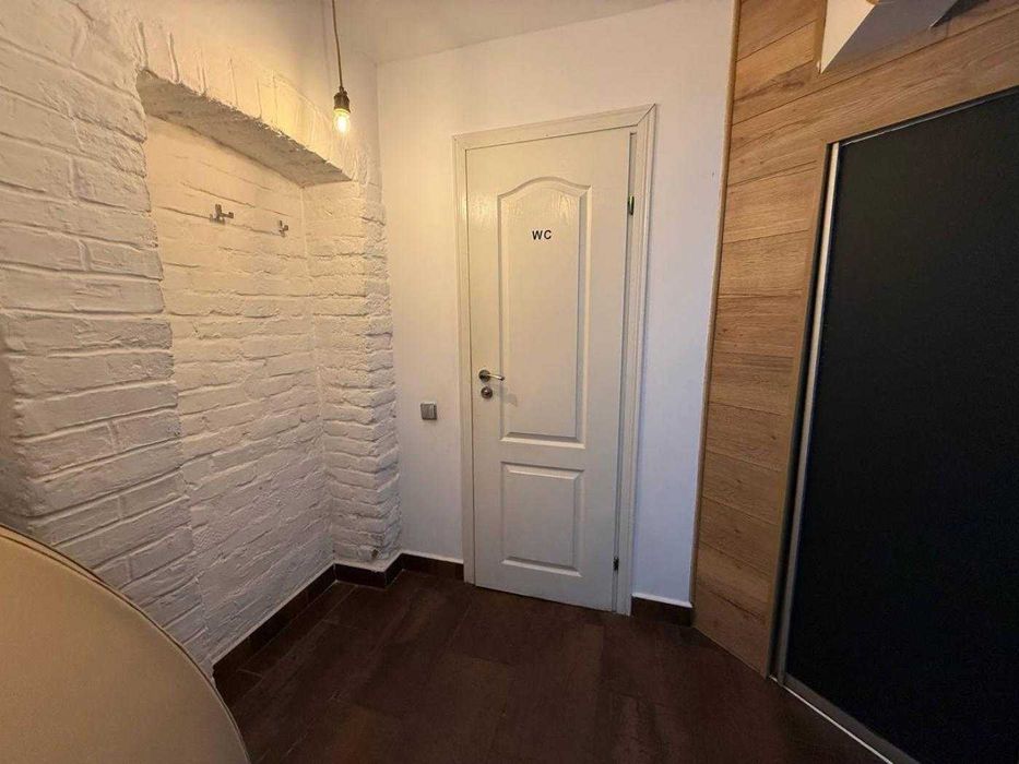 Продаж фасадного приміщення в центрі Львова