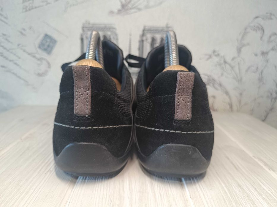 -                                         Geox