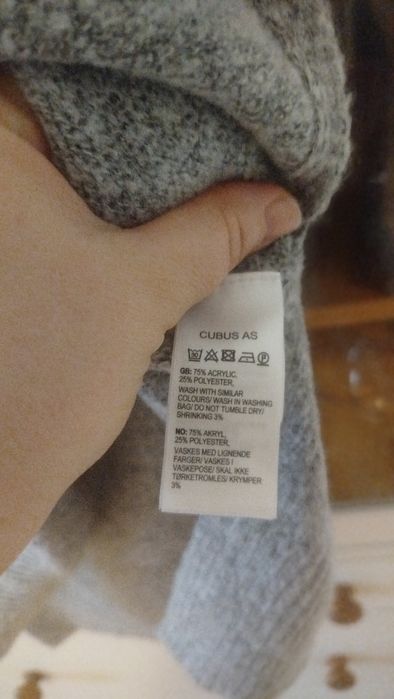 Długi golf firmy Cubus