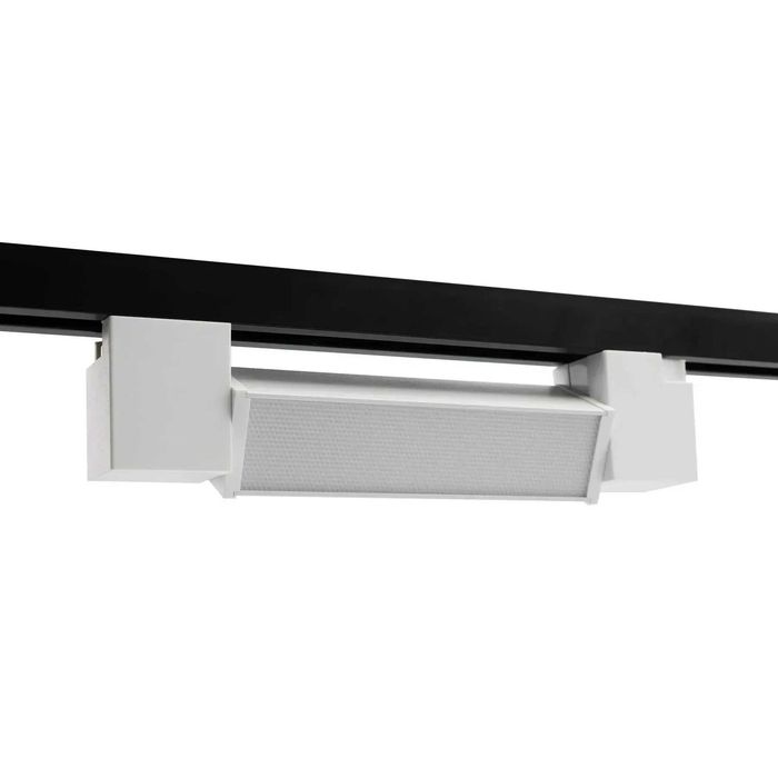 Трекова система 220V