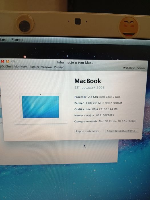 Piękny MAC Book pamięć 4GB