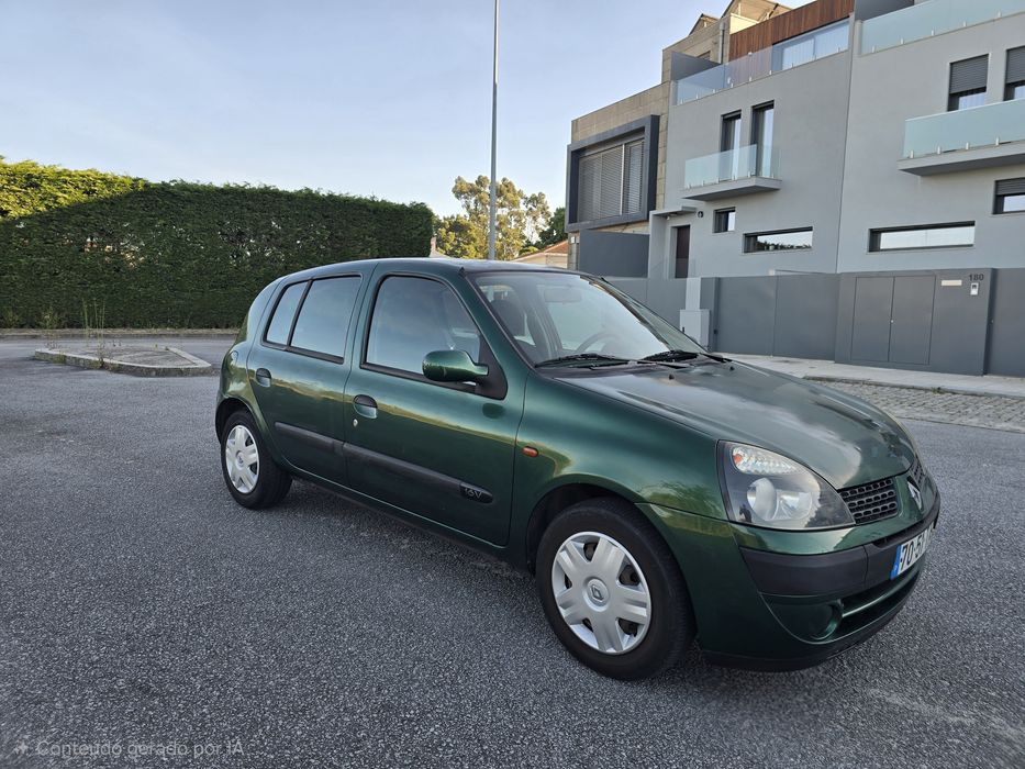 Renault Clio 1.2 - 127 Mil Km