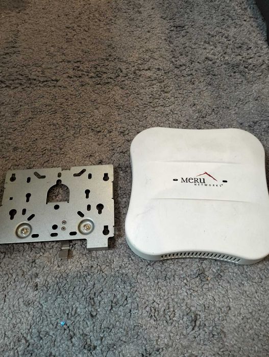 Meru AP1000 Dual Radio Access Point AP1010i z mocowaniem