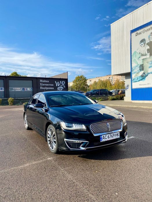 Автомобіль Lincoln MKZ 2016 року