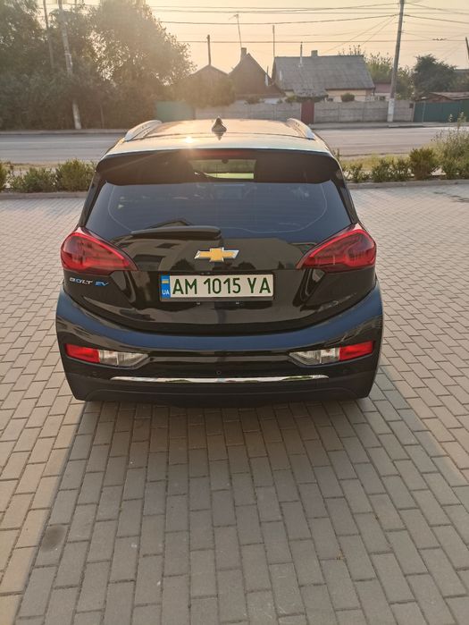 Шевроле болт прем'єр