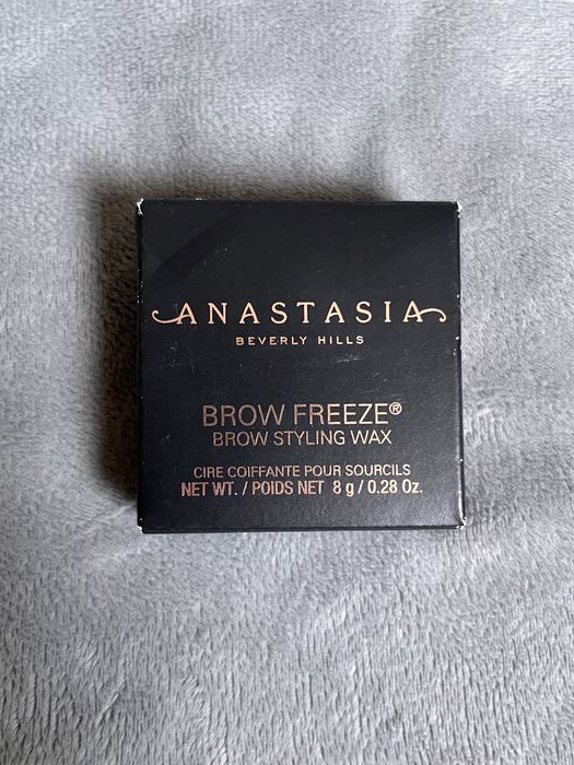 Wosk do stylizacji brwi ANASTASIA