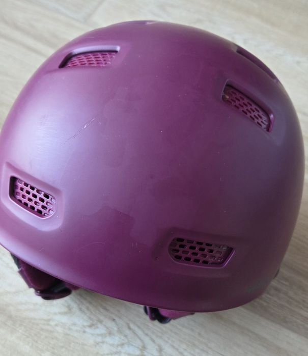 Kask narciarski widzę 52-54