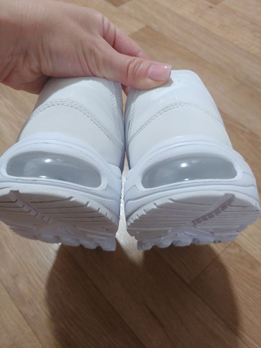 Кросівки Nike 38 розмір