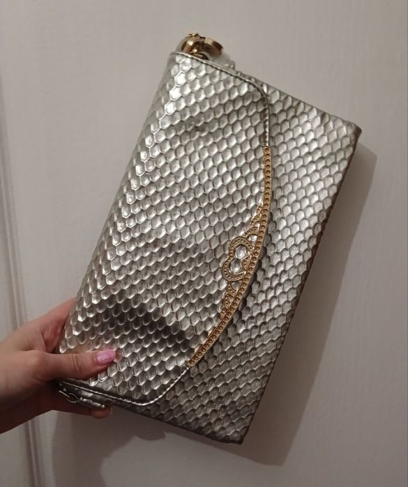 Клач сумка сріблястого кольору