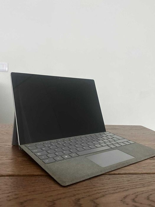 Microsoft Surface Pro 7 i5 8GB 128GB + Teclado + Caneta + Rato