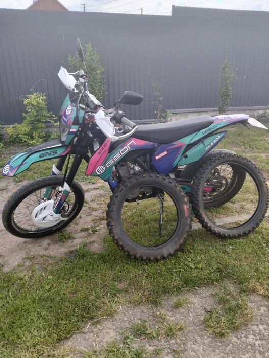 Крос Geon Dakar GNS 300