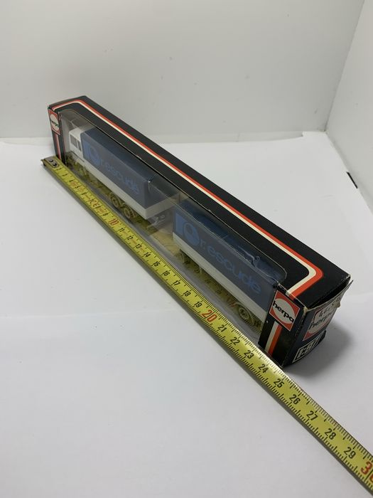 Renault R 310 da Herpa escala 1/87