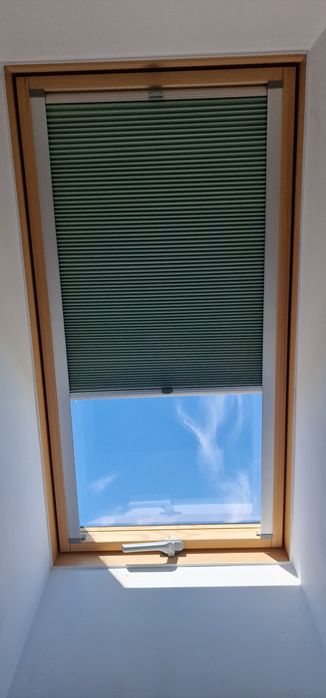 Plisy Dachowe / Na okna dachowe ROLETY