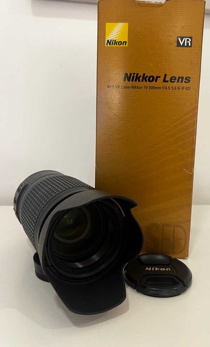 Objetiva Nikon 70-300mm 4.5-5.6 ED G VR