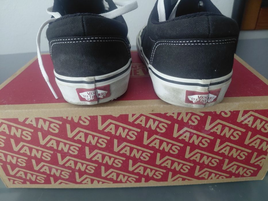 Ténis Vans Dogeny
