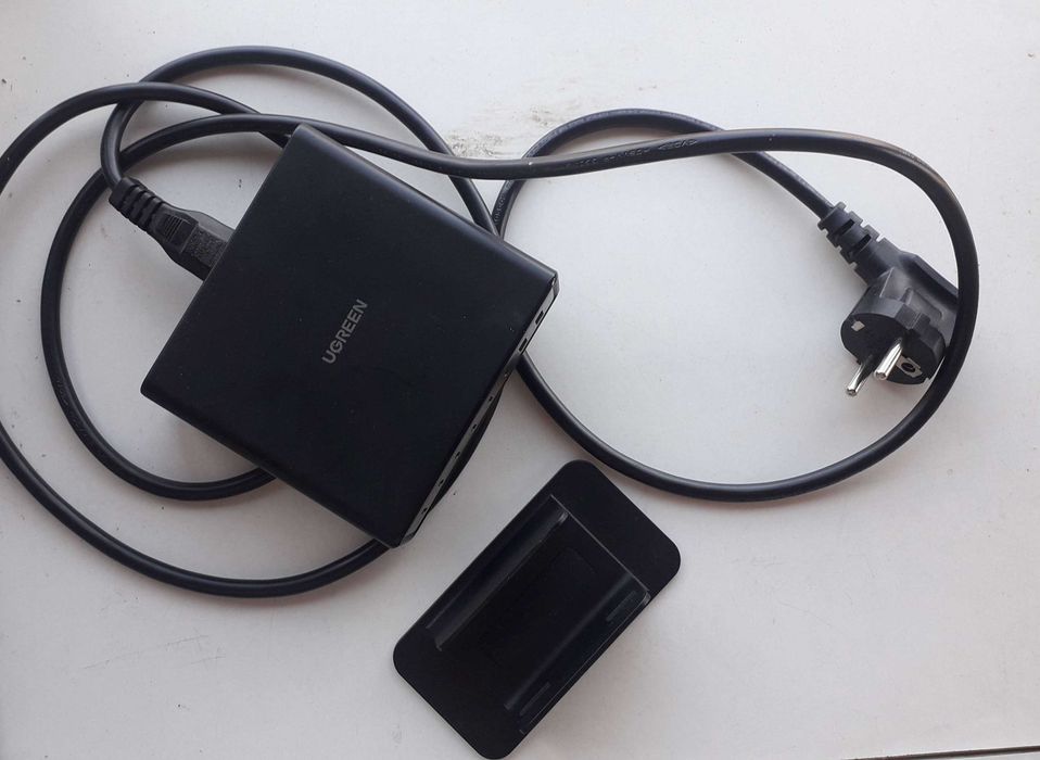 UGREEN Zapix 200 W 8 Portas