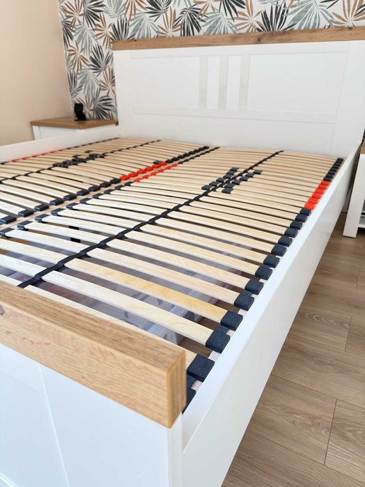 Komplet mebli do sypialni - łóżko 160×200 + 2 szafki + komoda