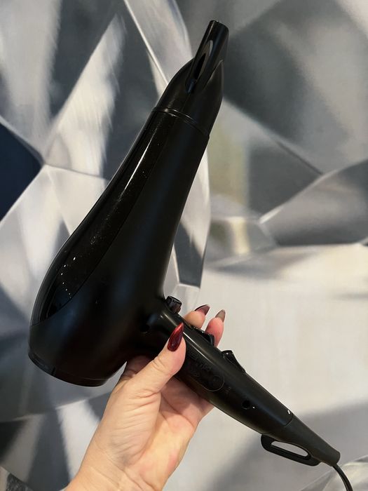 Продам ,фен -  Philips SalonDry Pro 2100W Ceramic.