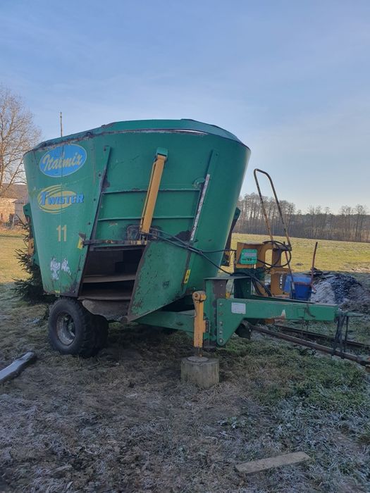 Paszowoz Italomix Twister 11