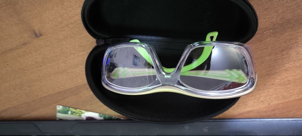 Защитные очки OnGuard 225S