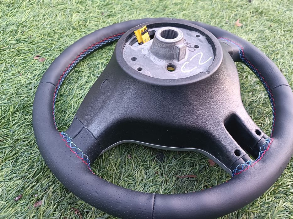 Volante Pack Sport Fase 2 em pele preta bmw  E46