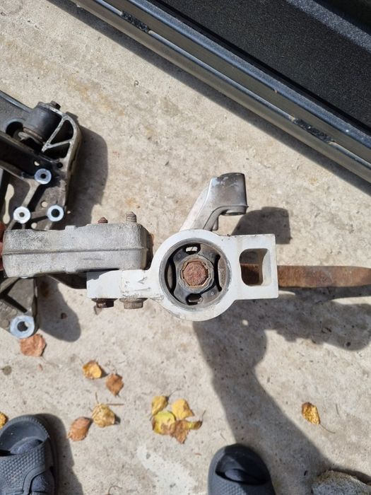 Електро рейка, підрамник,речаги, подушки.кадік,пасат,туран,гольф5