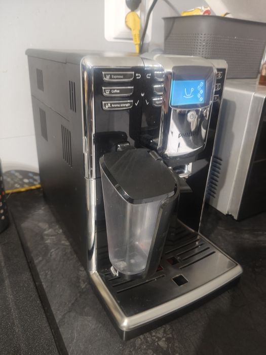 Ekspres Philips LatteGo 5000 EP5330
