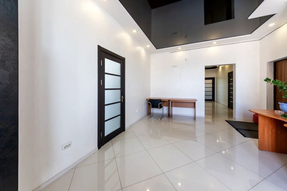 Квартира Центр Броваров Независимости 2б