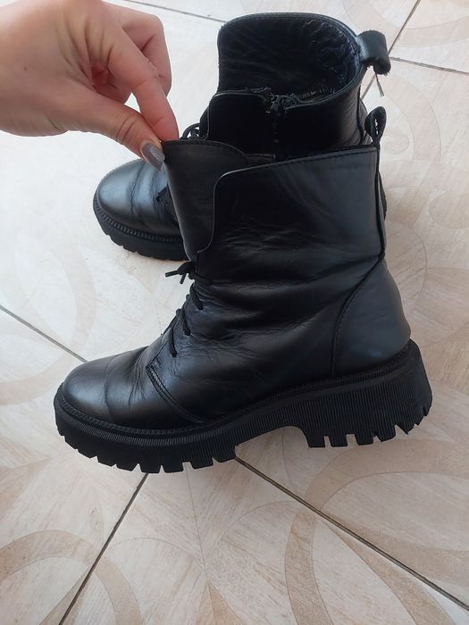 Продам шкіряне взуття